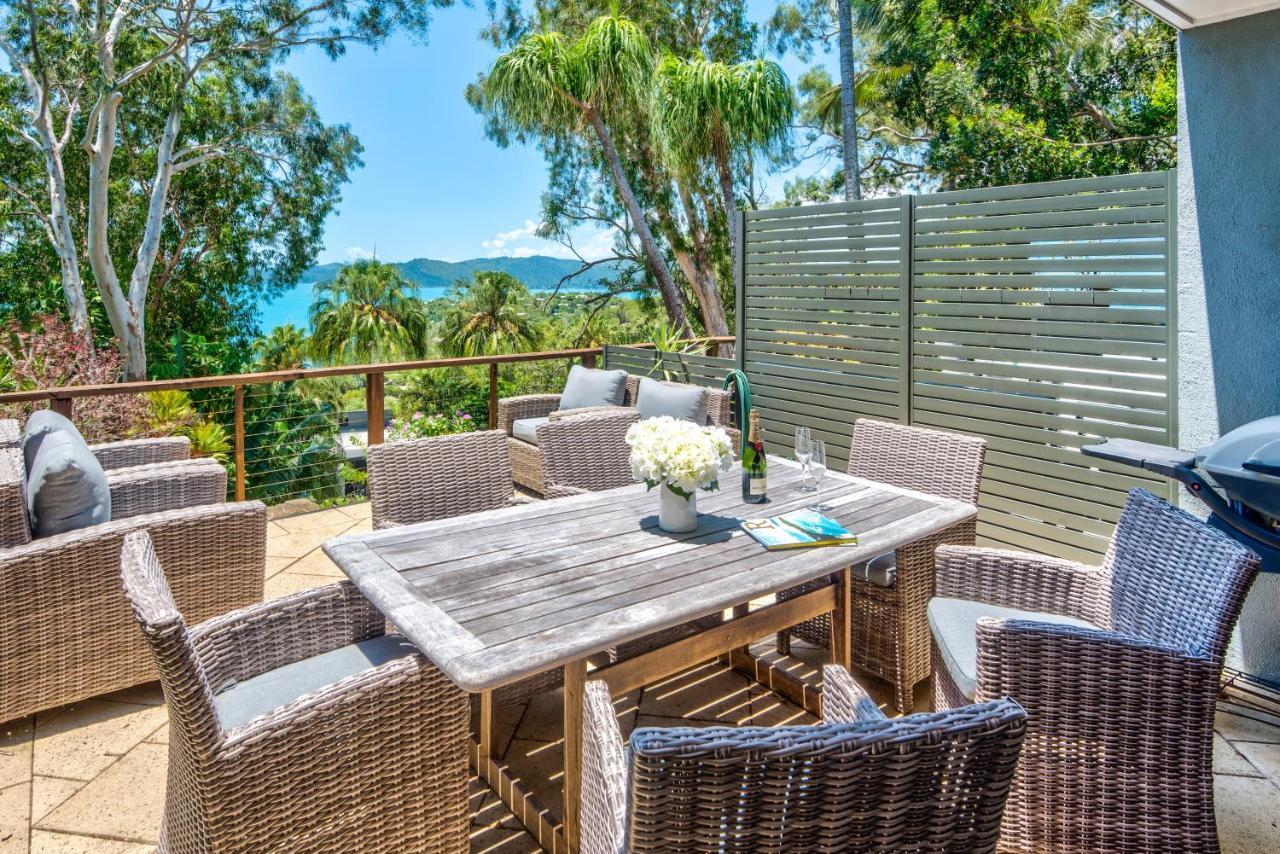 Sunset Waters Apartments Hamilton Island Exterior photo