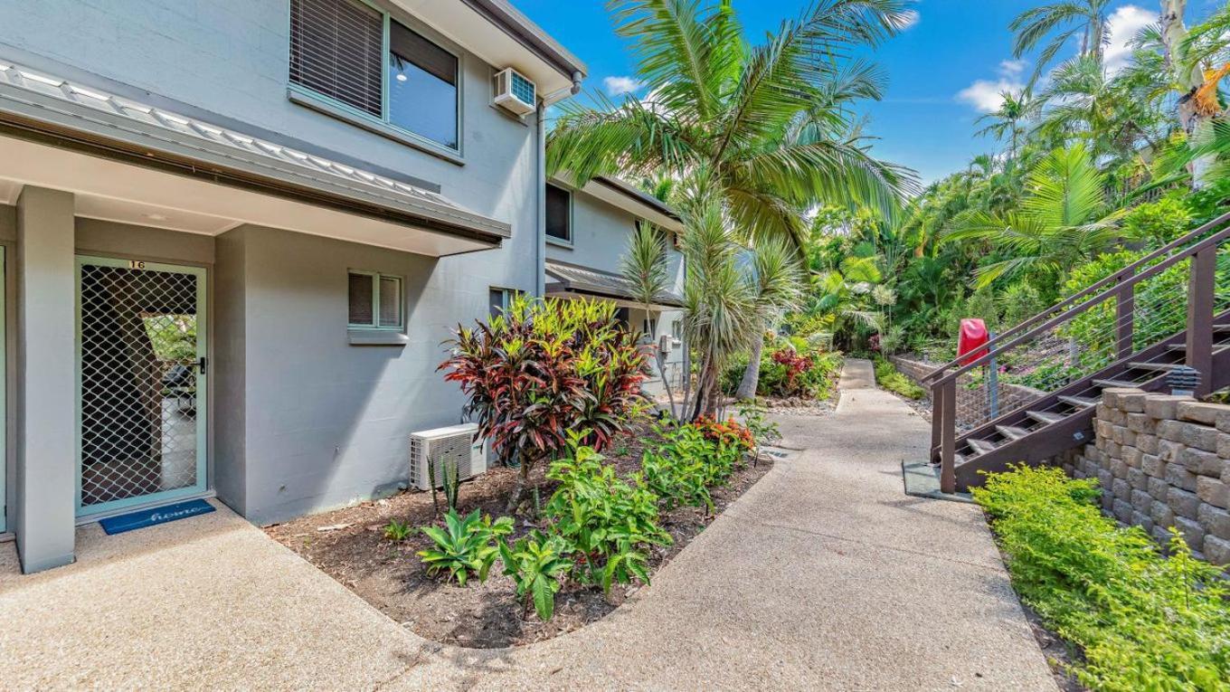 Sunset Waters Apartments Hamilton Island Exterior photo