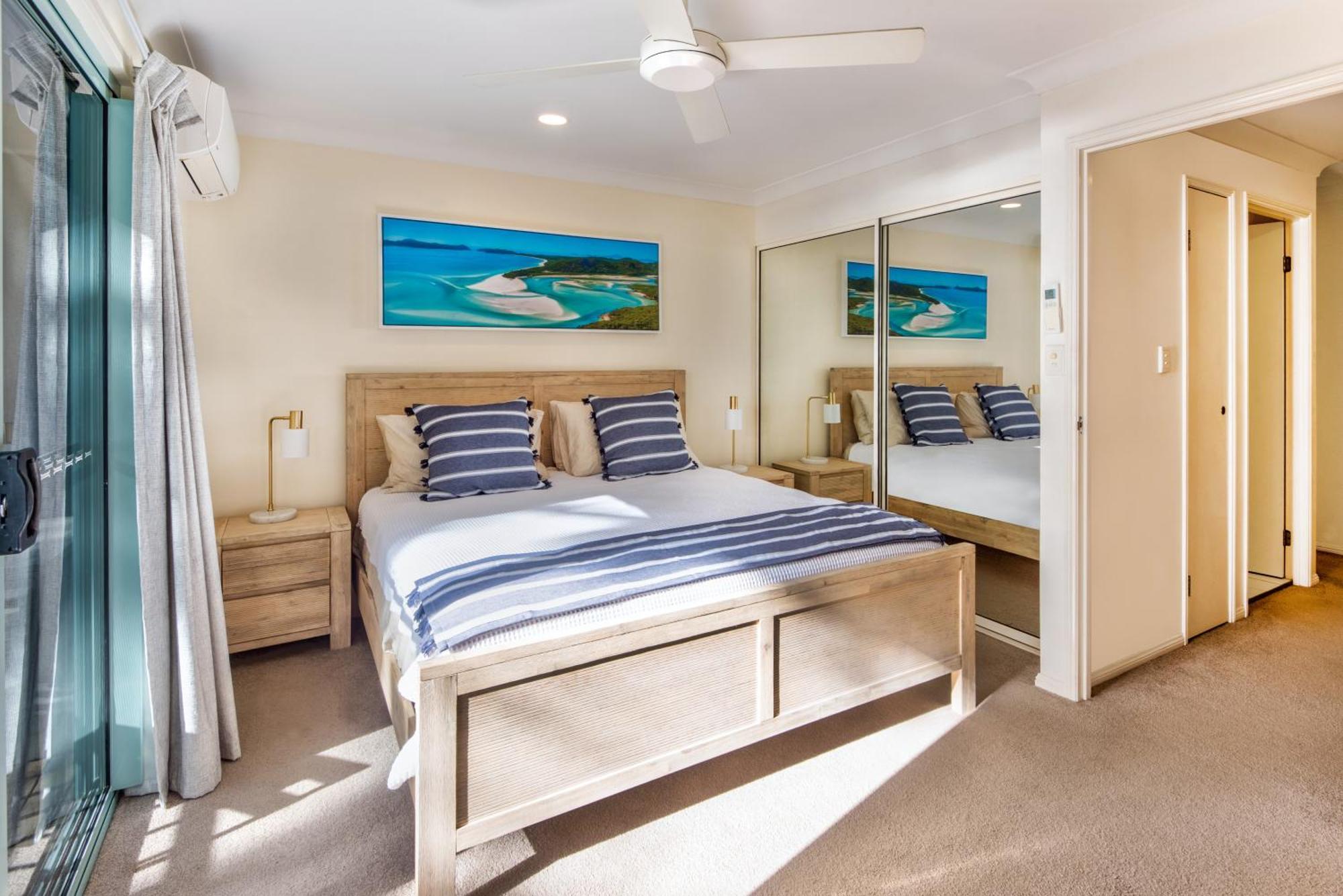 Sunset Waters Apartments Hamilton Island Exterior photo