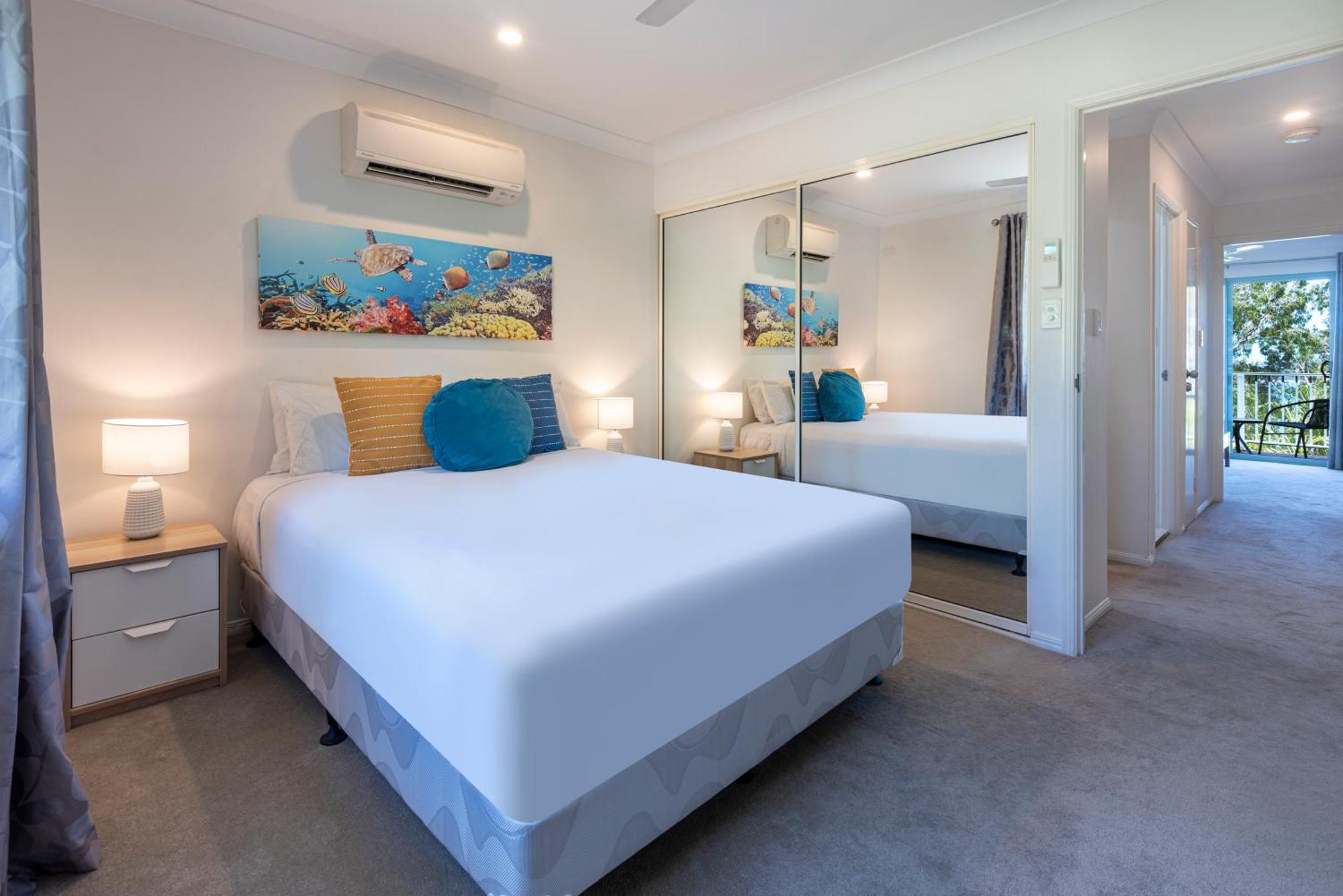 Sunset Waters Apartments Hamilton Island Exterior photo