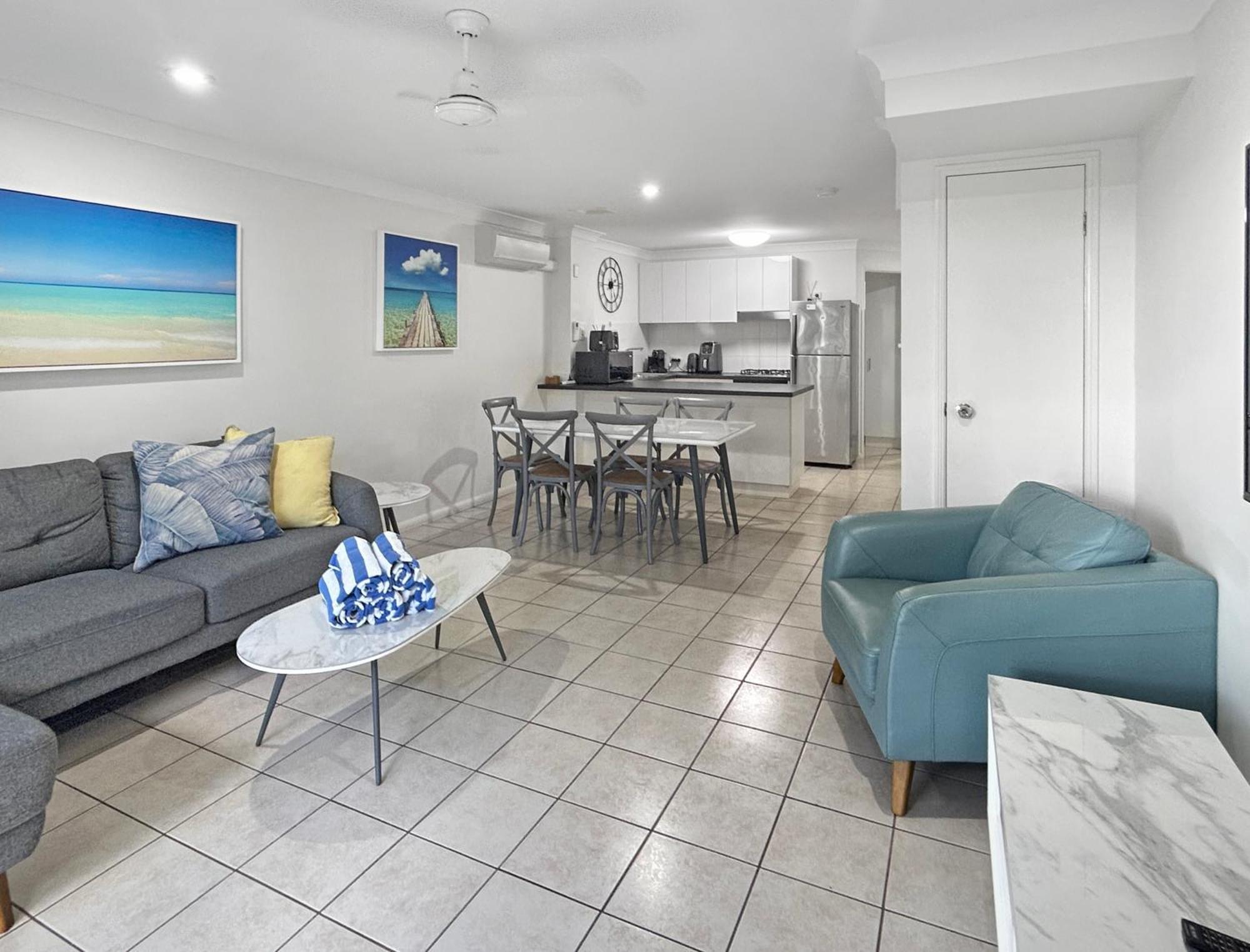 Sunset Waters Apartments Hamilton Island Exterior photo