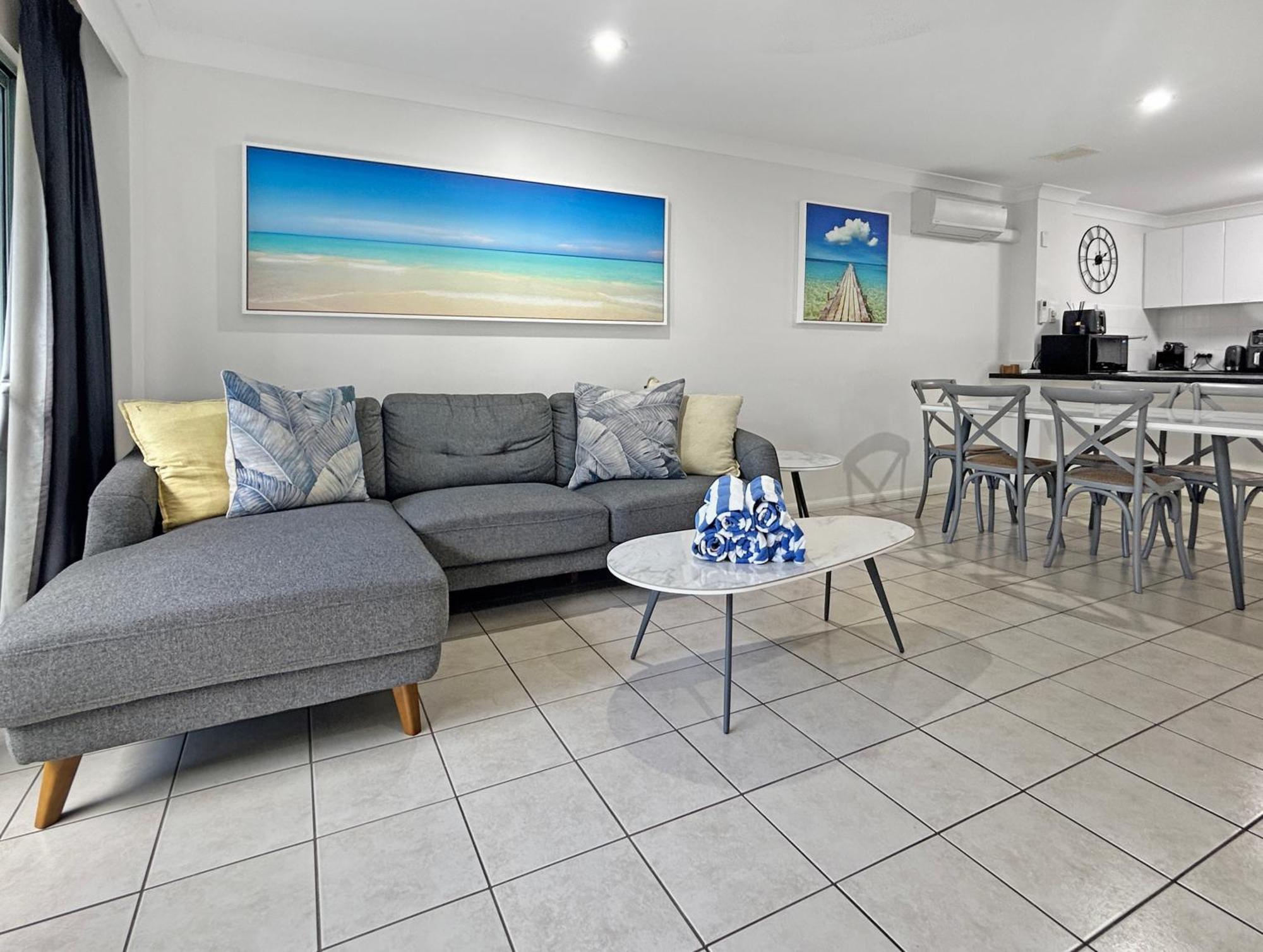 Sunset Waters Apartments Hamilton Island Exterior photo