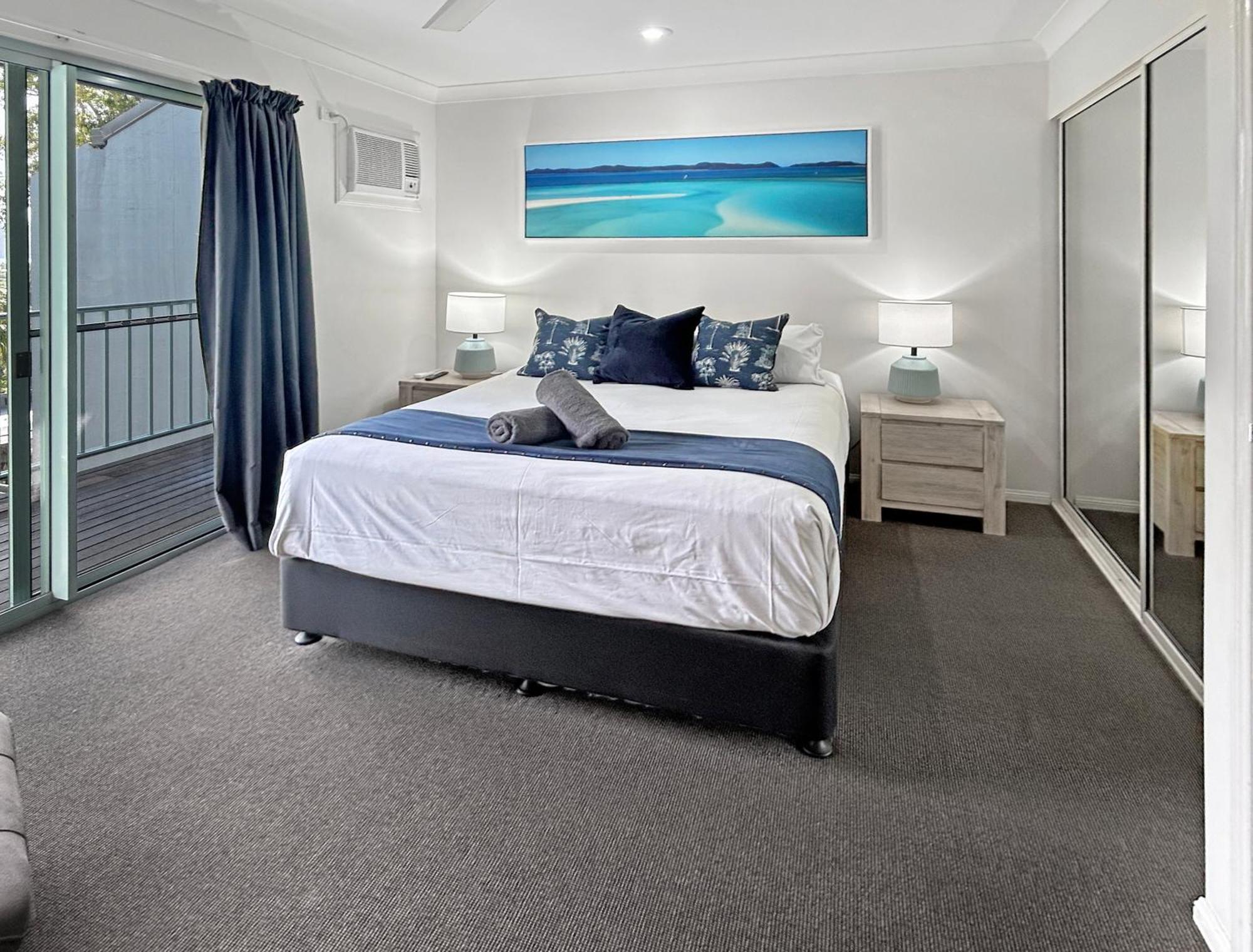 Sunset Waters Apartments Hamilton Island Exterior photo